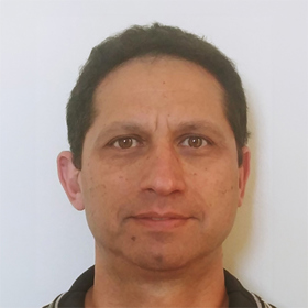 ד"ר גיל ברוש