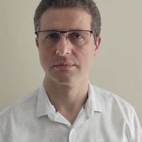 Dr. Roman Golkov