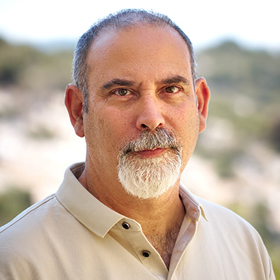 מר רביב מיוחס