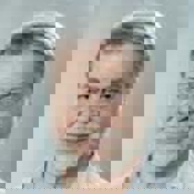 ד"ר אלכסנדר רזניק